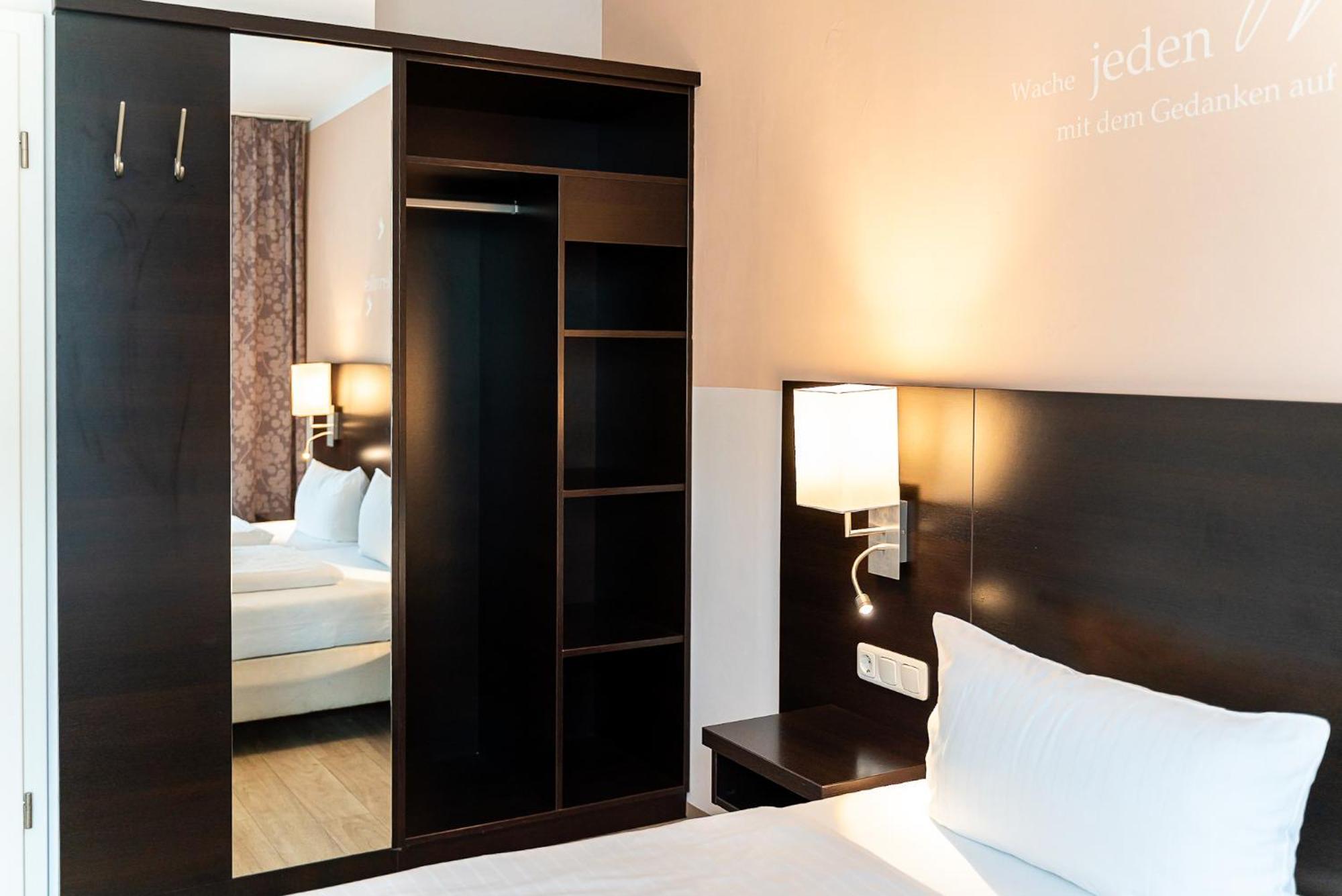 Hotel Sleepbeeone Wilhelmshaven 3*